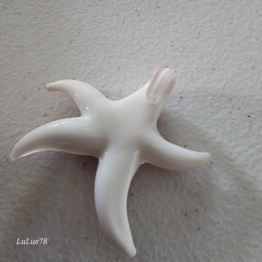 Pink and White Glass Starfish Pendant - Picture 5 of 9